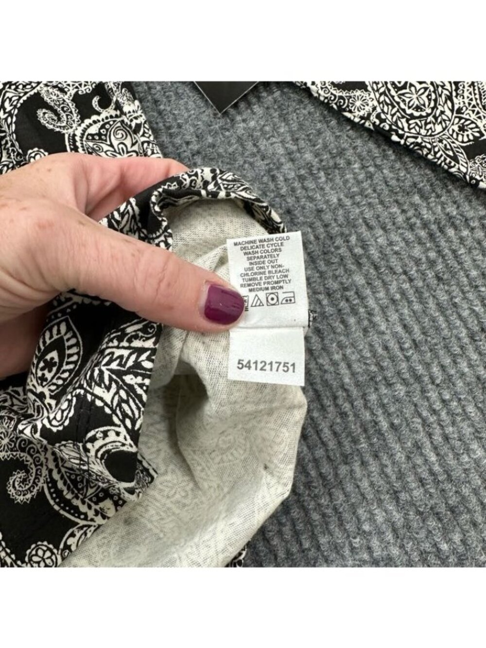 Romans Long Sleeve Paisley Print Shirt Tee 100% Cotton Womens size Large 18/20 - Picture 4 of 6